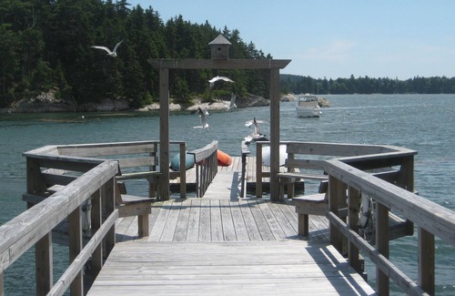 Waldoboro House | Antiques, Orientals, and an Upscale, Private Oceanfront Home