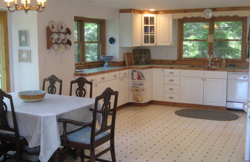 Waldoboro House | Antiques, Orientals, and an Upscale, Private Oceanfront Home