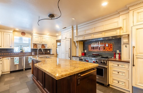 Durango Bed & Breakfast | Antlers on the Creek Bed & Breakfast