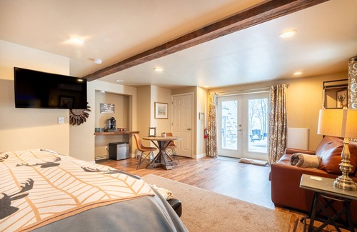 Durango Bed & Breakfast | Antlers on the Creek Bed & Breakfast