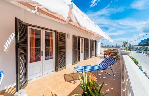 Cala San Vicente Apartment | Antoni Carbonell Sastre