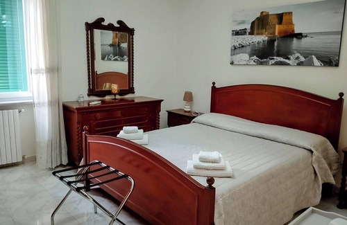 Naples Bed & Breakfast | Antoniet
