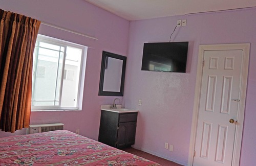Boyle Heights Hotel | Antonio Hotel