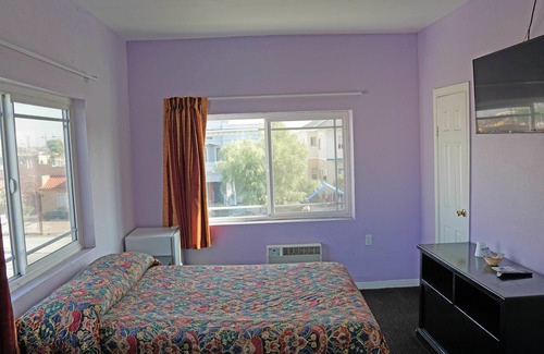 Boyle Heights Hotel | Antonio Hotel