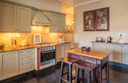 Three Anchor Bay Villa | Antrim Luxury Villa
