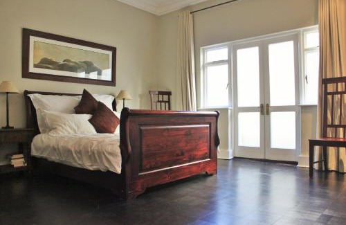 Three Anchor Bay Villa | Antrim Luxury Villa