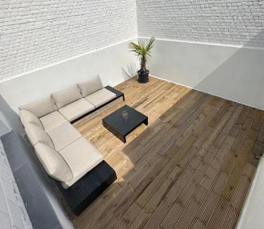 Zwijndrecht Apartment | Antwerp West Side, TERRACE
