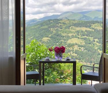 Dilijan Apartment | Anuki-Tanuki