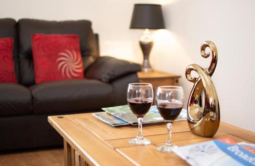 Irstead House | Anvil Cottage