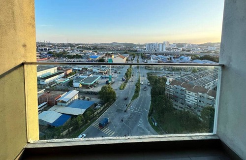 Seri Kembangan Apartment | AnyLodge 55 @ Univ360 PLACE