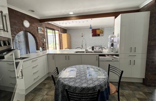 Battery Hill House | Anzac - This pet-friendly home offers the perfect coastal lifestyle
