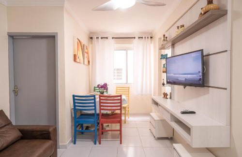 Caioba Apartment | Apê 100m mar, suíte, Wi-Fi, ao lado do Sesc Caiobá