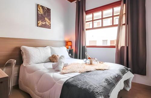 V Cristina Apartment | Apê Inteiro| 2Qts| Estacionamento| Wi-Fi 350| Pet Friendly| Ao Lado do Parque das CEREJEIRAS