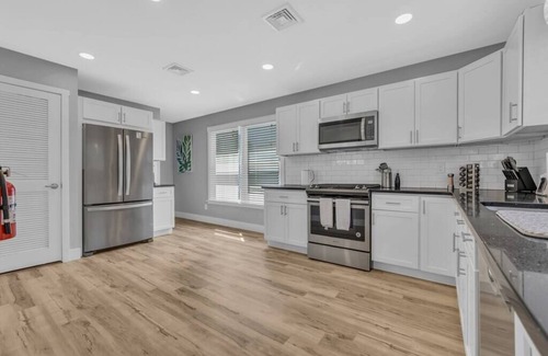 Asbury Park House | AP 3 Bd Apt 2 BLKS to BEACH, Parking and BBQ!