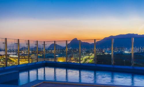 Jacarepagua House | AP Alecrim Union Suítes Centro Metropolitano Barra da Tijuca Jeunesse Arena