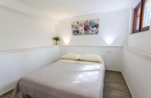 Kozino Apartment | AP-ART-MAN by A&V for two, NEW, sea 200m, free parking