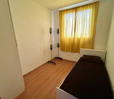 Londrina Apartment | Ap Completo vista para rua ArCond WiFi Piscina