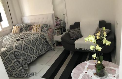 Sao Vicente Apartment | Ap de Boneca na Praia dos Milionários