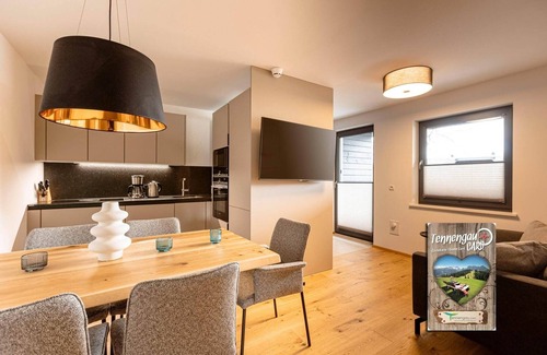 Sankt Martin am Tennengebirge Apartment | Apartment with shared infinity pool