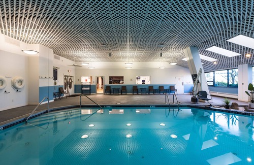 Iselin Hotel | APA Hotel Woodbridge