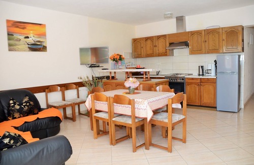 Supetarska Draga Apartment | Apartments Ruža (106761-A1) - Supetarska Draga - island Rab