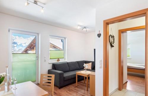 Saalfelden am Steinernen Meer Apartment | Apartment in Saalfelden near Ski Slopes