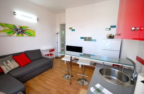 Vegueta Apartment | Apartment next to central bus station: CHIC FLAT TRIANA