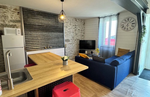 La Bernerie-en-Retz Apartment | Apart 50m² 5 People 2 Bedrooms –Town, Train, Beach few mn