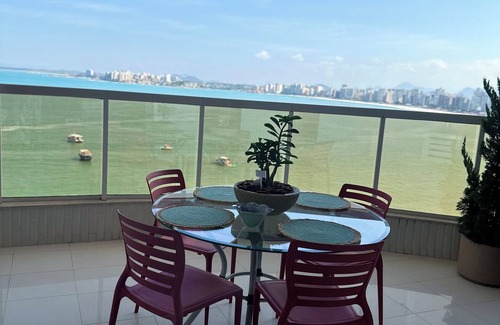 Southeast Region Apartment | Apart de Luxo de frente para a PRAIA DO MORRO! 4 suítes, 3 vagas, ar cond, WIFI