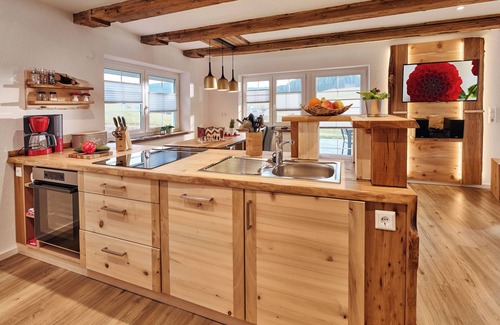 Schollach Apartment | Apartment 'Fuchsbau, 100 Qm' with Mountain View, Private Terrace and Wi-Fi