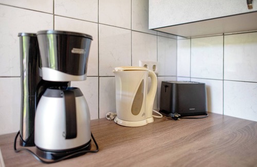 Feldberger Seenlandschaft Apartment | Apartment 'Appartement 2' with Shared Terrace and Wi-Fi
