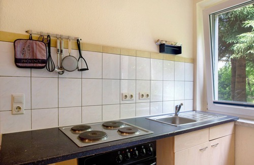Feldberger Seenlandschaft Apartment | Apartment 'Ferienwohnung Zander' with Wi-Fi
