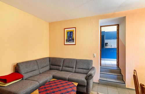 Feldberger Seenlandschaft Apartment | Apartment 'Ferienwohnung Karpfen' with Wi-Fi