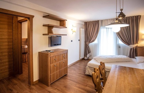 Moena Hotel | Apart-hotel Adler Moena
