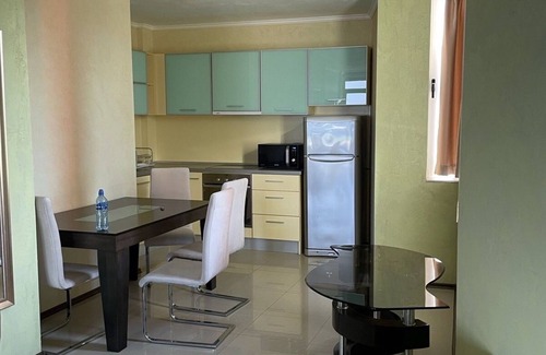 Nessebar Apartment | Apart hotel Gallery AnАпартамент в Слънчев Бряг на първа линия-гледка море