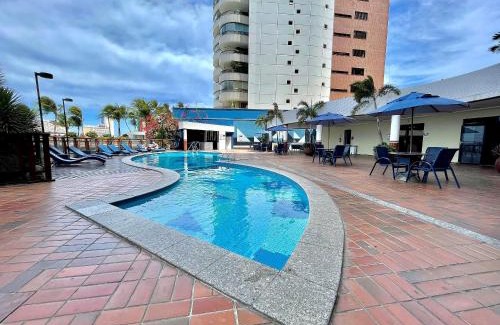 Mucuripe House | Apart-Hotel Iate Plaza, vista completa da Orla de Fortaleza