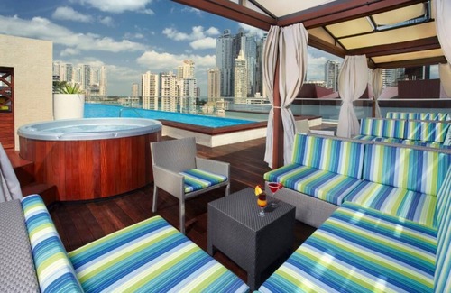 Panama City Apartment | Apartaestudio Moderno en Excelente Ubicacion Gratis Desayuno, Piscina, Gym