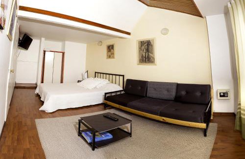 Barrios Unidos Apartment | ApartaHotel Los Alcazares