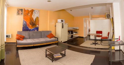 Barrios Unidos Apartment | ApartaHotel Los Alcazares