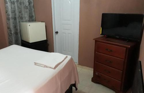 Bavaro House | Apartahotel Next Nivel - Queen Room with Fan