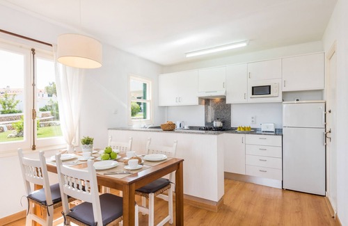 Arenal d'en Castell Apartment | Apartamento Es Jardí By Escape Home