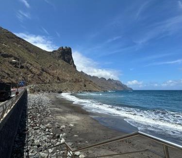 Santa Cruz de Tenerife Apartment | Apartamento junto al mar El Galeón