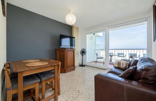 Costa Dorada Apartment | Apartament Esmeralda