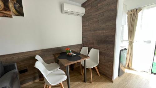 Saturn Apartment | Apartament Maria
