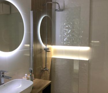 Kielce Apartment | Apartament Patio Vita -garaż podziemny, taras,wejście klamka kod,centrum