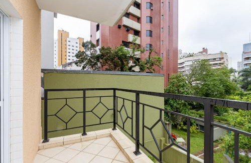 Batel Apartment | Apartamento 1 Quarto com Vaga no Batel - LUC0108