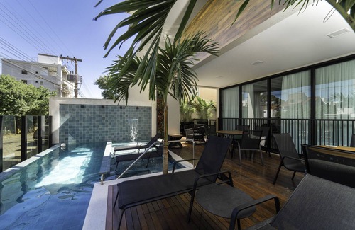 Bombas Apartment | Apartamento 2 Quartos com Piscina - 715