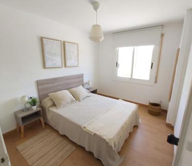 El Francas Apartment | Apartamento a 300 mts de la playa, 25 minutos de Port Aventura y 50 de Barcelona