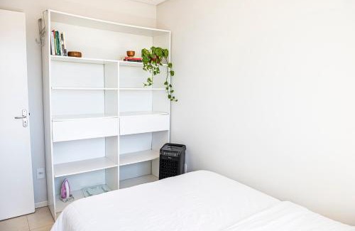 Vila Nova Apartment | Apartamento a 500m da Praia com Vista do Mar, Ar-Condicionado, Churrasqueira, Rede de Descanso e Cozinha Completa