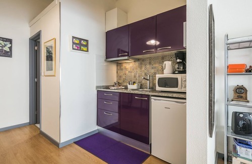 Ramalde Apartment | Apartamento A Francos Purple Room